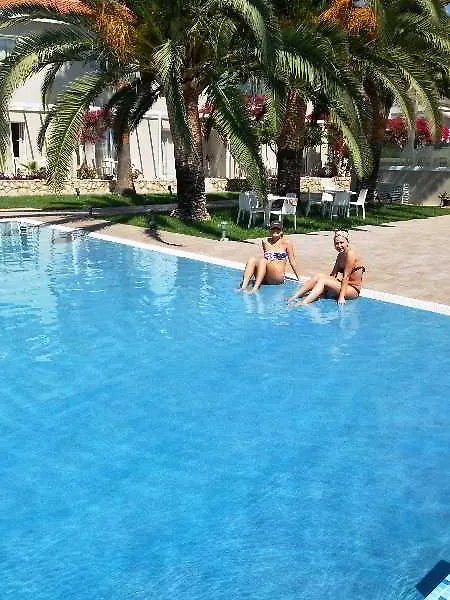 Mon Repos Hotel Ayia Napa Chipre
